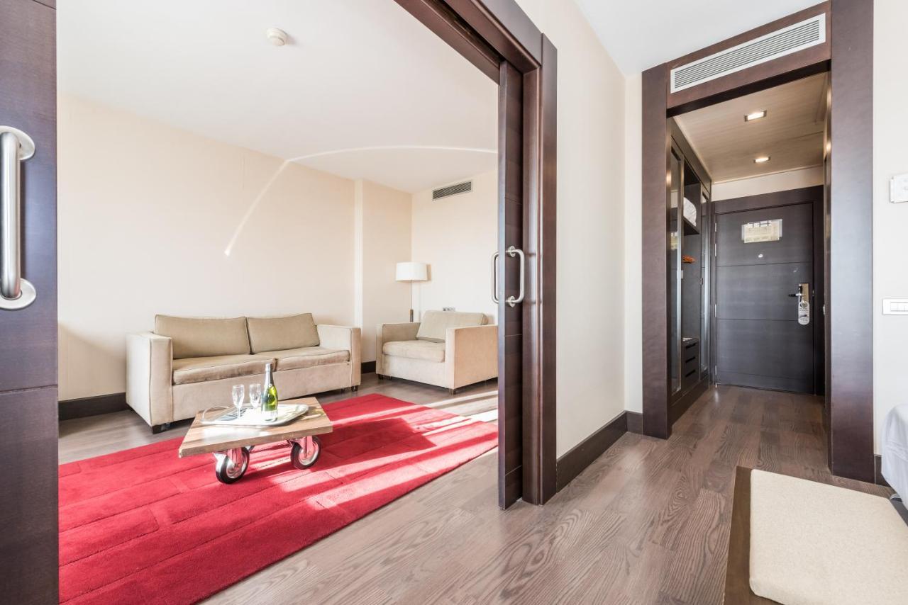 Hotel Mercader Madrid Eksteriør billede